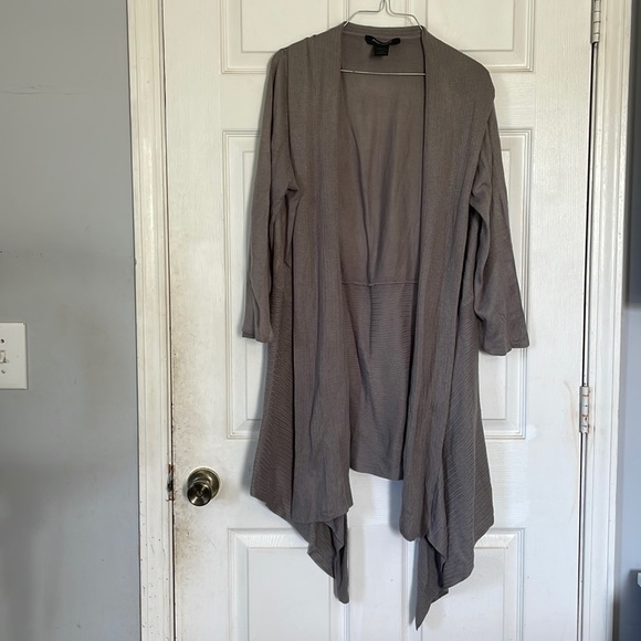 Ashley Stewart grey beige 3/4 sleeve acrylic open cardigan plus 14/16 point hems - Picture 1 of 17